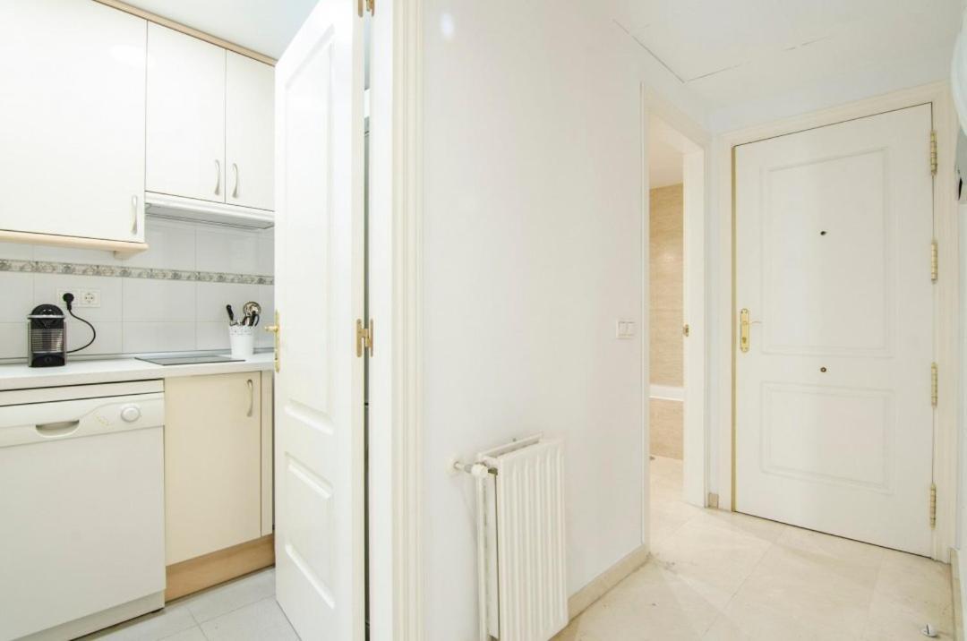 Cruz Apartment Madrid Exterior foto